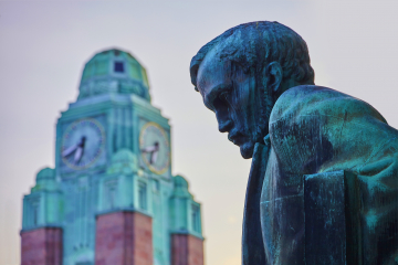 ONE DAY | HELSINKI No11 | Ralf Wehrle und Uwe Frank Fotografie - Fine - Art - Print  ca.40x60 cm | gerahmt 60x80 cm mit Passepartout und Holzrahmen  Auflage 15 | signiert
