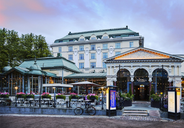 ONE DAY | HELSINKI No14 | Ralf Wehrle und Uwe Frank Fotografie - Fine - Art - Print  ca.40x60 cm | gerahmt 60x80 cm mit Passepartout und Holzrahmen  Auflage 15 | signiert