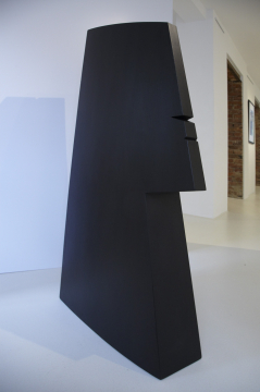 Kopf Skulptur schwarz| Hubert Rieber